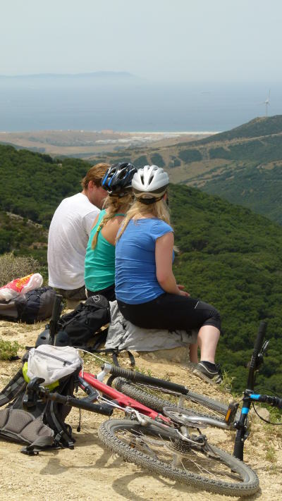 Mountainbiken door de heuvels rond Tarifa